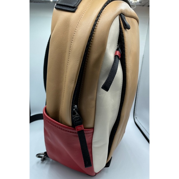 Coach Men One Shoulder Backpack - Picture 4 of 5